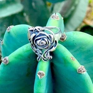 ‼️SOLD‼️  925 Silver Rose Ring